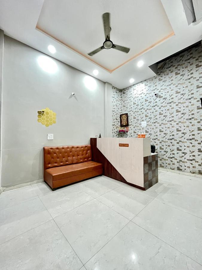 Stayzy Evanka Indore Bagian luar foto